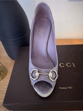 Gucci Lavender Peep-Toe Wedge with Gold Horsebit